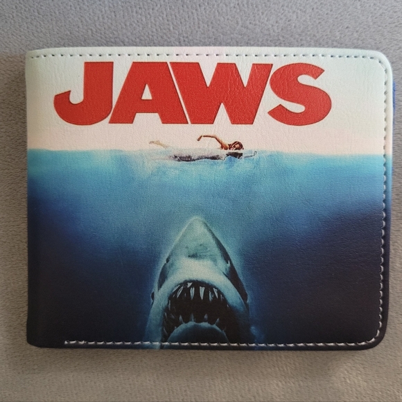 Jaws Wallet - Picture 15 of 16